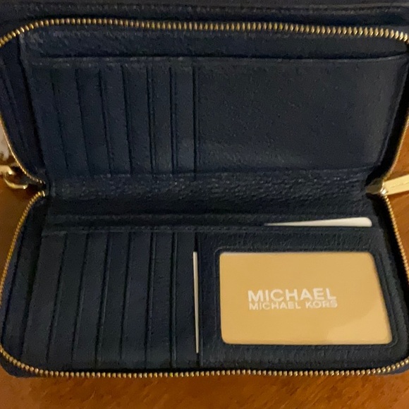 Michael Kors  Adele double wallet - Picture 2 of 5